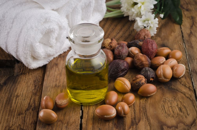 l'Huile d'argan, un soin magique pour la peau et les cheveux